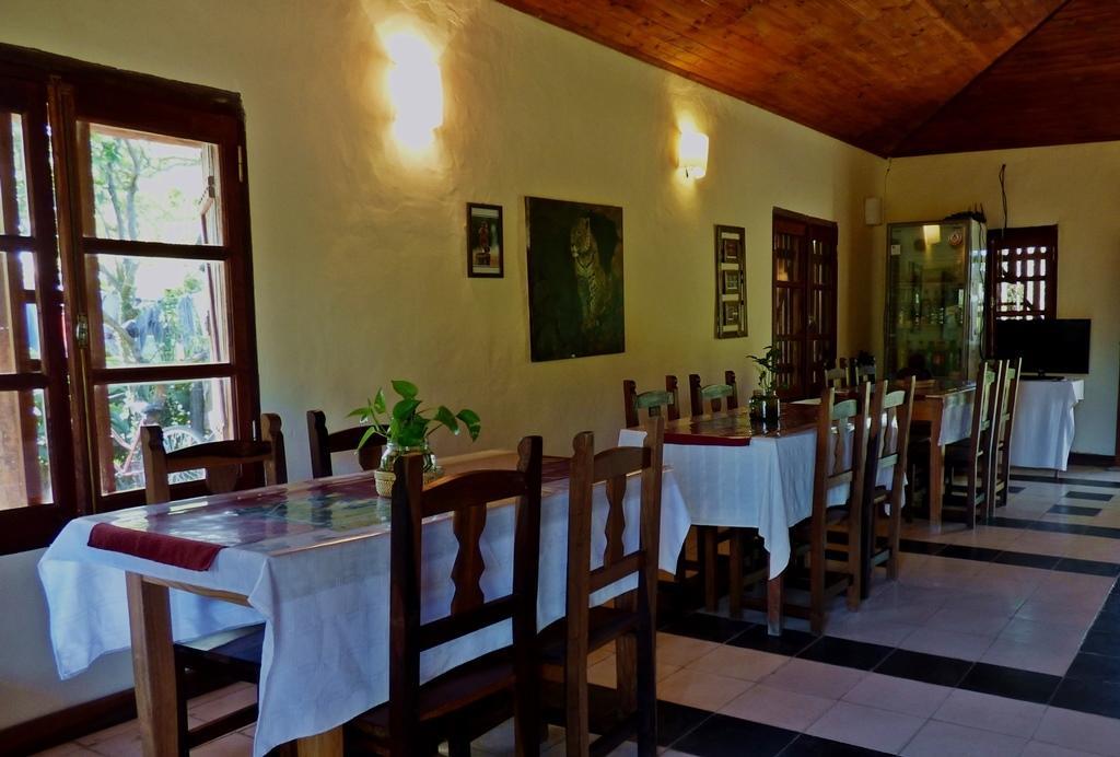 Posada El Yacare Colonia Carlos Pellegrini  Esterno foto